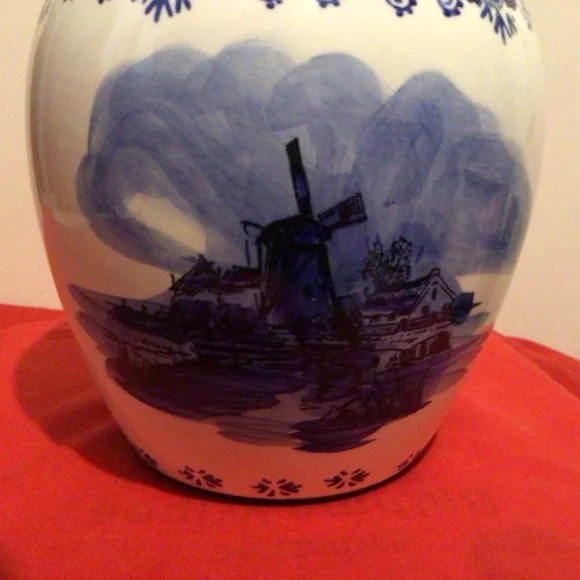 Delftware Royal Twickel Handpainted Holland Lidded Jar Windmill, Blue & White - Picture 2 of 9